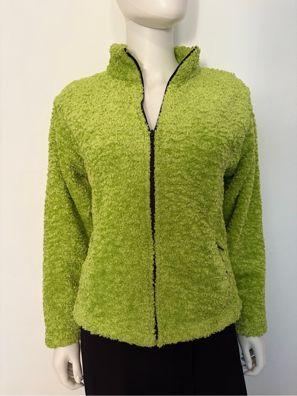 #742 Black Diamond Lime Green Teddy Zip Jacket with pockets. Exc. Cond.